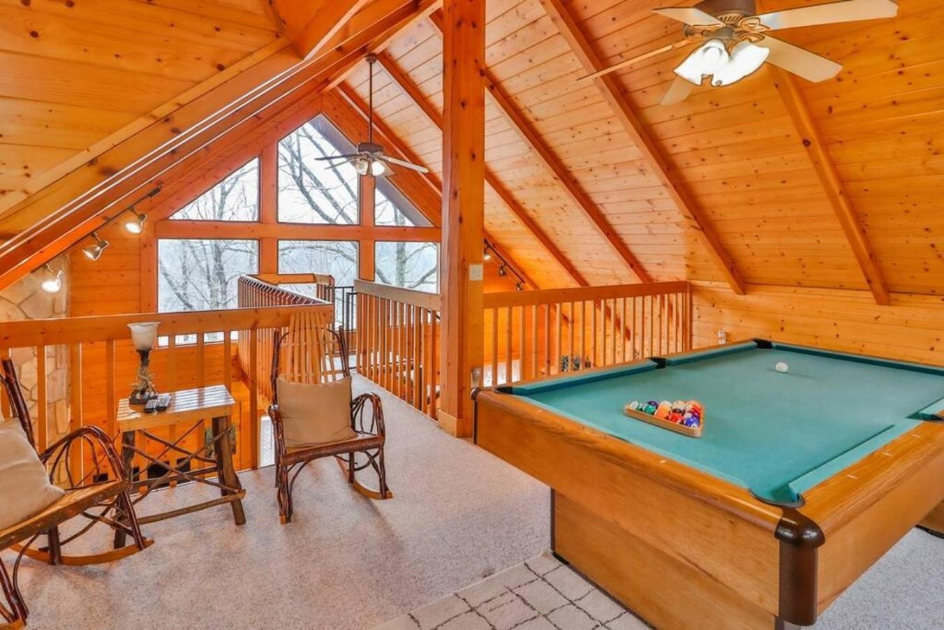 Romantic, Honeymoon Cabin In The Smokies! Gatlinburg Exterior foto