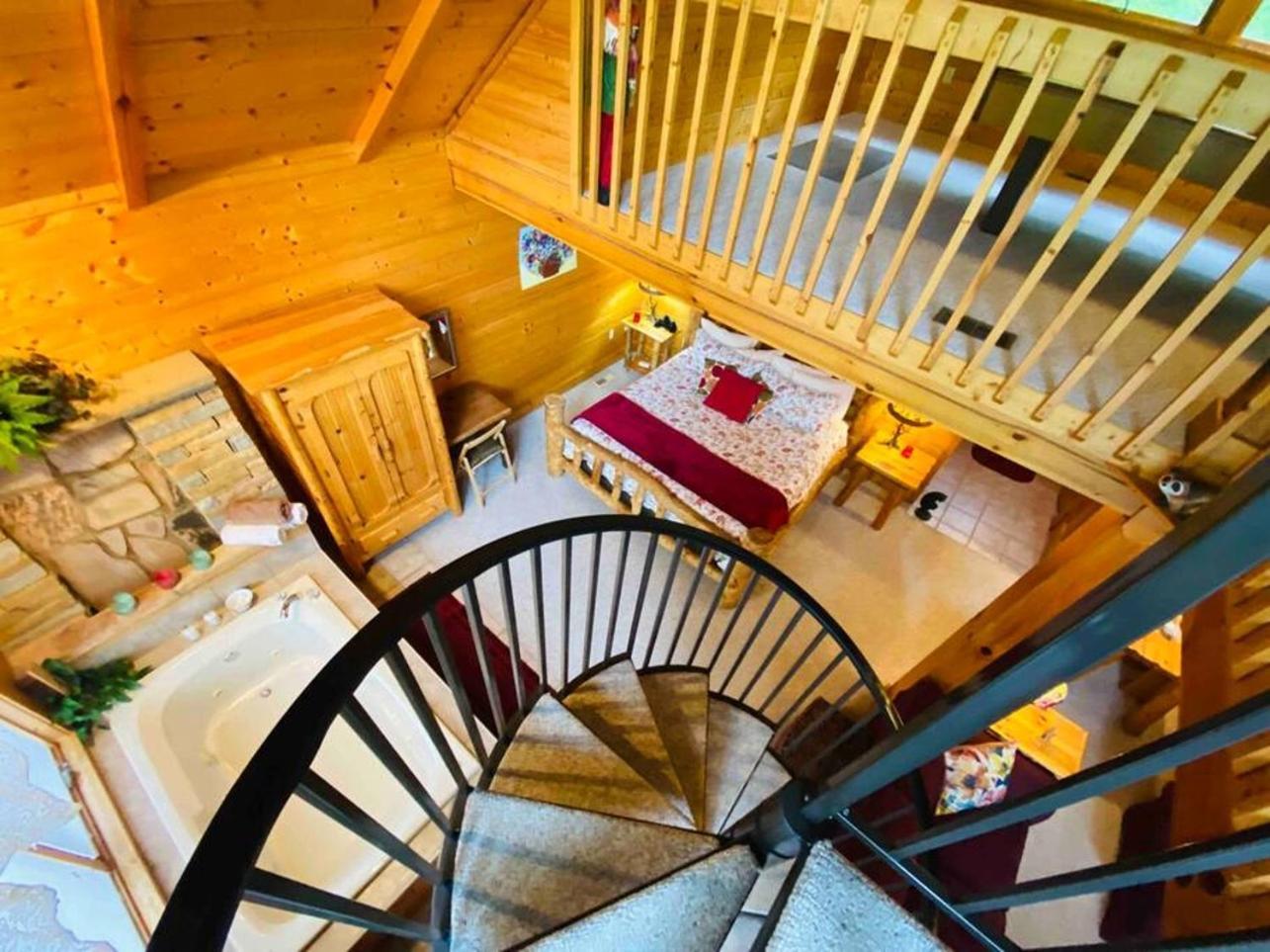 Romantic, Honeymoon Cabin In The Smokies! Gatlinburg Exterior foto